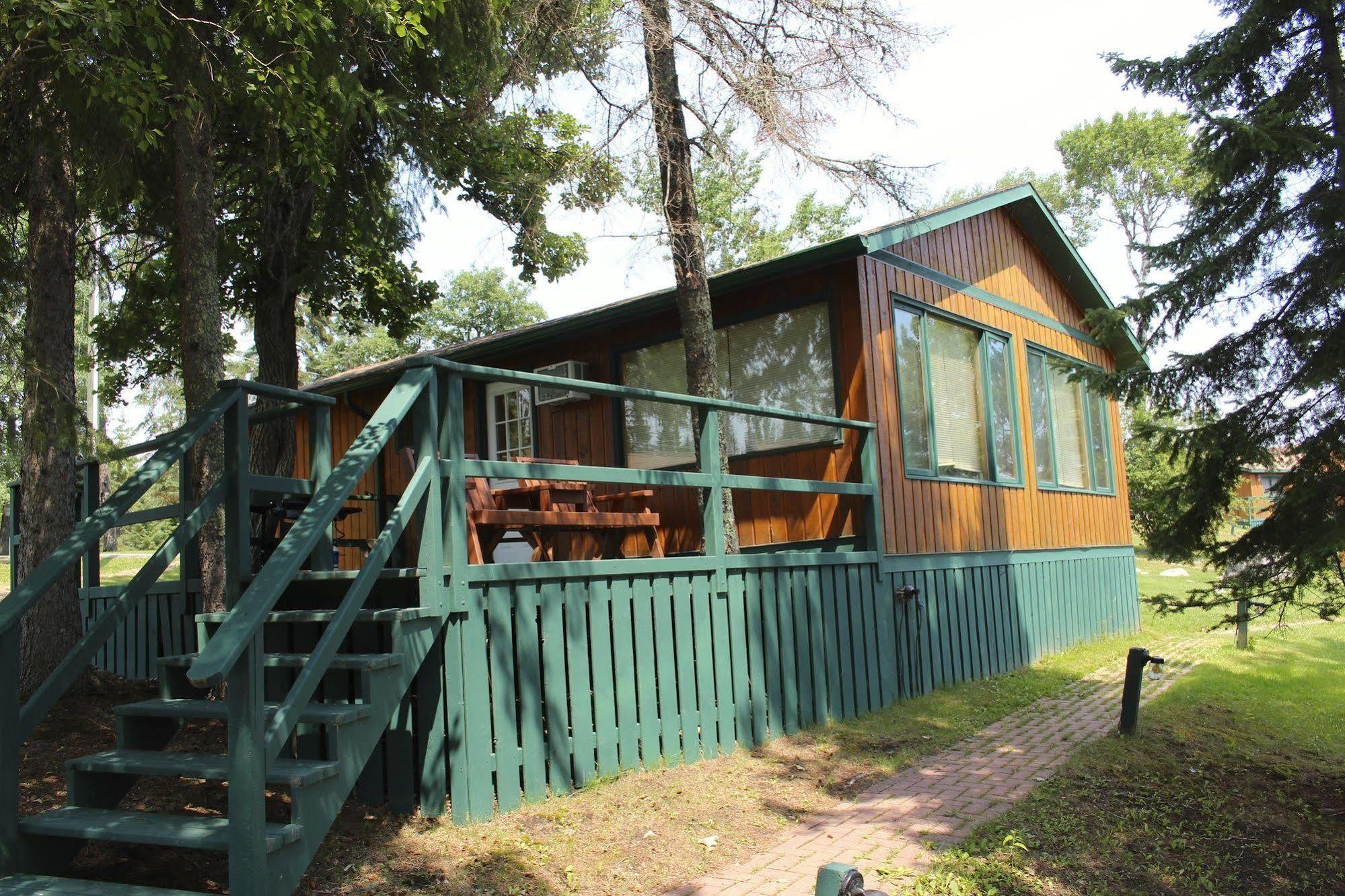 Totem Resorts Sioux Narrows Ngoại thất bức ảnh