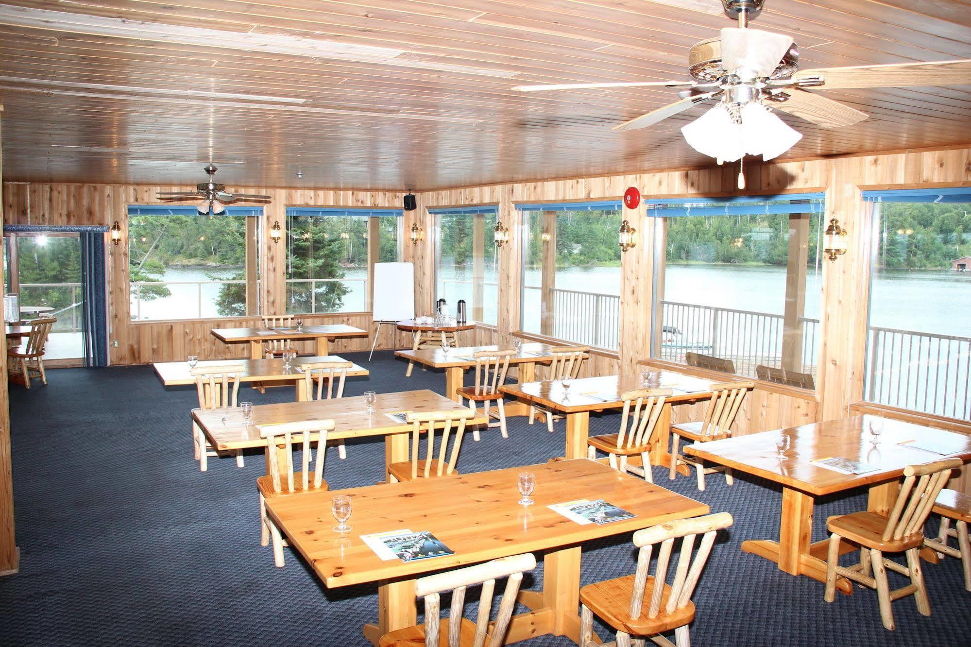 Totem Resorts Sioux Narrows Ngoại thất bức ảnh